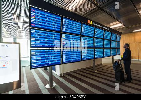 Flight connections, Charles de Gaulle Airport, Roissy France. Stock Photo