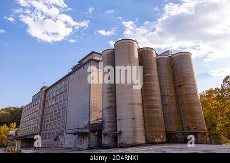 Ellicott City, MD, USA 10/07/2020: Exterior view of the Wilkins Rogers Mills, a flour and corn meal production center located near the place of histor Stock Photo