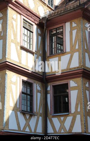 A low angle shot of the exterior design of a modern building in the ...