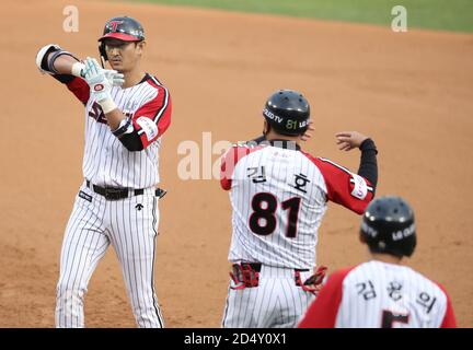 LG Twins' Park Yong-taik