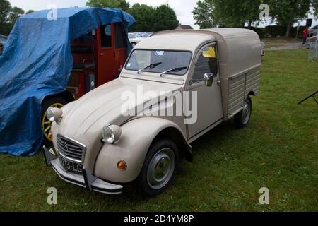 Van deux sales chevaux occasion