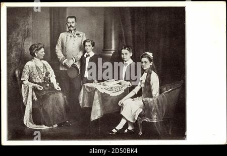 Erzherzog Franz Ferdinand von Österreich mit Familie | usage worldwide Stock Photo