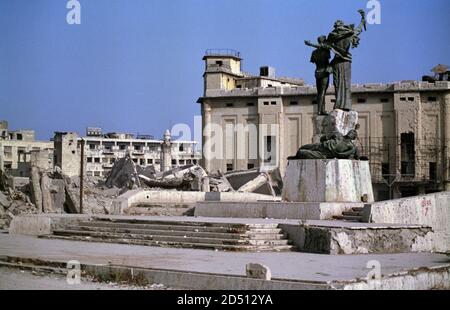 Martyrs' Square In Beirut (Beyrouth), Lebanon, With The Rivoli Cinema ...