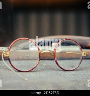 old fashioned round glasses