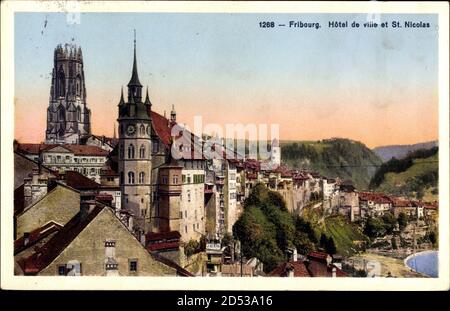 Fribourg Freiburg Stadt Schweiz, Hotel de Ville et St. Nicolas | usage worldwide Stock Photo