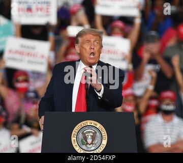 October 12, 2020 - Sanford, Florida, United States - U.S. President Donald Trump holds a Make America Great Again rally, his first campaign rally since contracting COVID-19, at Orlando Sanford International Airport on October 12, 2020 in Sanford, Florida. (Paul Hennessy/Alamy) Stock Photo
