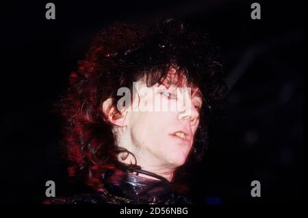 Stiv Bators from The Lords of the New Church live at Halloween