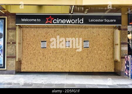 London, UK. 13th Oct, 2020. Cineworld temporarily shuts cinemas on virus impact in London.British cinema chain Cineworld announced that it's temporarily shutting cinemas in Britain and the United States, as coronavirus pandemic delays major new films. Credit: Dave Rushen/SOPA Images/ZUMA Wire/Alamy Live News Stock Photo