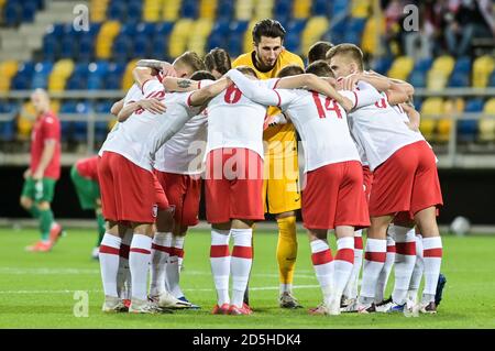 Kamil Grabara of Poland seen with his teammates during football U-21 European Championships 2021 Qualifiers match between Poland and Bulgaria at the City Stadium in Gdynia.(Final score: Poland 1:1 Bulgaria) Stock Photo