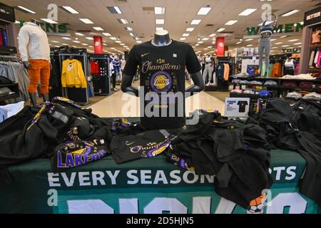 El Segundo, United States. 12th Oct, 2020. Merchandise at a Dick's Sporting  Goods store after the Los Angeles Lakers fans celebrate their victory in  the 2020 NBA Finals, Monday, Oct. 12, 2020
