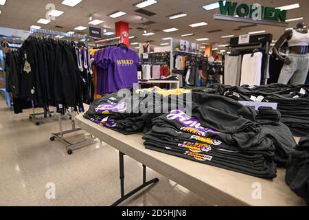 lakers outlet store