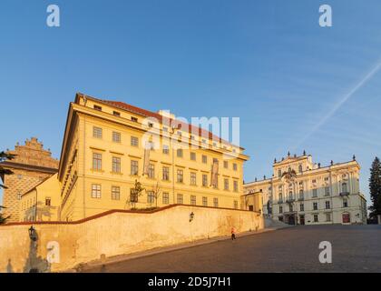 Praha: Salm Palace (Salmovsky palac), part of National Gallery Prague (left), Archbishop’s palace (right), square Hradcanske namesti in Hradcany, Cast Stock Photo