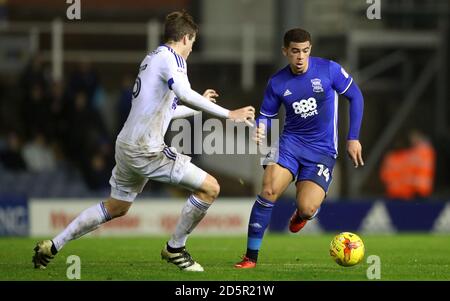 Birmingham City's Che Adams (right) takes on Ipswich Town's Adam Webster Stock Photo