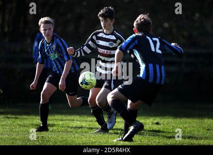 Chorleywood Common Youth Hurricane U15's (black and white kit) v Berkhamsted Raiders Black U15's (blue and black kit) at Chorleywood House, Hertfordshire.  Stock Photo