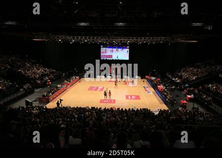 General view of the action betweenTeam Northumbria and Wasps Netball Stock Photo