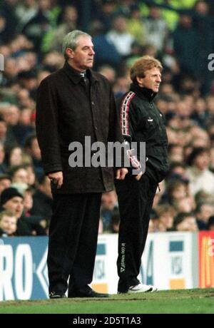 Everton manager Walter Smith and Coventry City manager Gordon Strachan. Stock Photo