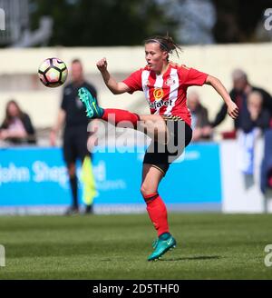 Beverly Leon '14CC Signs With Sunderland AFC Ladies In English