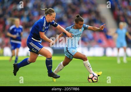 Birmingham City's Kerys Harrop (left) and Manchester City's Nikita Parris battle for the ball Stock Photo