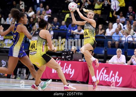 Manchester's Kathryn Turner in action during the 3rd Place Play-Off between Team Bath and Manchester Thunder at the Vitality Netball Superleague Final Four at the Barclaycard Arena, Birmingham. Picture date: Sunday June 11, 2017. Photo credit should read: Anthony Devlin Stock Photo