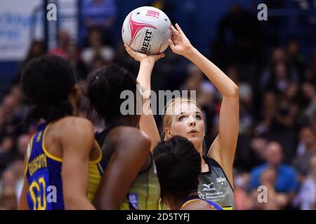 Manchester's Kathryn Turner shoots during the 3rd Place Play-Off between Team Bath and Manchester Thunder at the Vitality Netball Superleague Final Four at the Barclaycard Arena, Birmingham. Picture date: Sunday June 11, 2017. Photo credit should read: Anthony Devlin Stock Photo