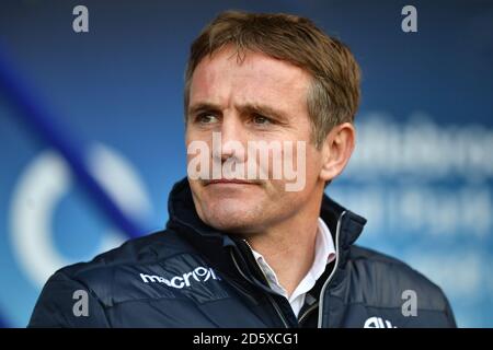 Bolton Wanderers manager Phil Parkinson (right) remonstrates with ...