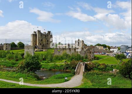 Ireland, County Meath, View to Trim Castle Stock Photo