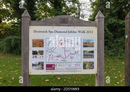 Map and information board for the Droitwich Spa Diamond Jubilee Walk 2012 footpath in Vines Park, Droitwich Spa, Worcestershire, UK Stock Photo