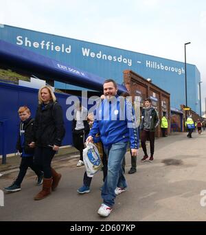 Sheffield Wednesday fans make their way to the game against Preston North End Stock Photo
