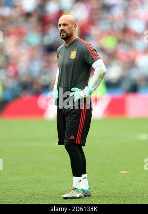 spain-goalkeeper-pepe-reina-