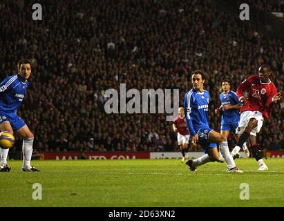 Manchester United's Louis Saha scores from the penalty spot Stock Photo ...