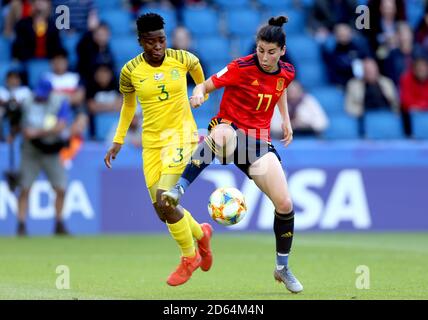 South Africa's Nothando Vilakazi (left) and Spain's Lucia Garcia battle for the ball Stock Photo