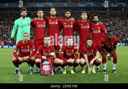 Liverpool's (back left to right) Alisson Becker, Dejan Lovren, Virgil van Dijk, Joe Gomez, Roberto Firmino, Mohamed Salah, (fron left to right) Fabinho, Jordan Henderson, Andrew Robertson, James Milner and Sadio Mane Stock Photo