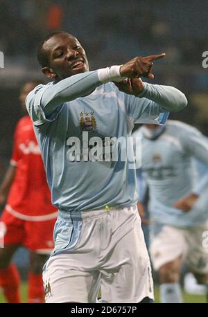 Manchester City's Shaun Wright-Phillips celebrates after scoring the opening goal Stock Photo