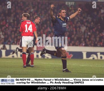 6-NOV-95 ... Nottingham Forest v Wimbledon ... Vinnie Jones celebrates scoring for Wimbledon against Nottingham Forest Stock Photo