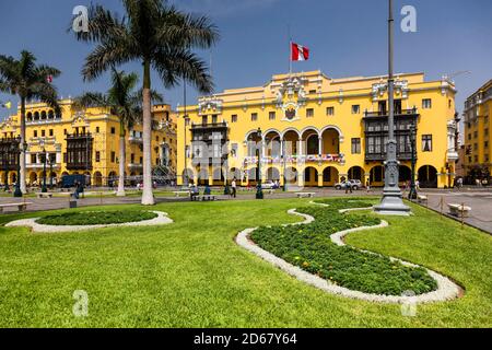 Municipal Palace at the Plaza Mayor or Plaza de Armas of Lima, Peru ...