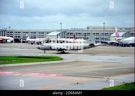 JSDF, Kawazaki P3 Maritime Surveilance and Rescue, 5091, Taxi, Naha Airport, Okinawa, Ryukyu Islands, Japan