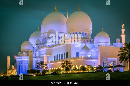 Sheikh Zayed Grand Mosque in Abu Dahai, United Arab Emirates Stock Photo