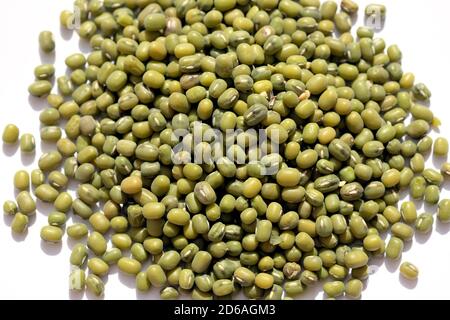 Mung beans background clouseup. Vigna radiata, Small dry raw green beans. Stock Photo