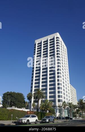 Santa Monica, California, USA 14th October 2020 A General view of atmosphere former Ocean Front Avenue, former homes of Grace Kelly, Warren Beatty, Cary Grant, Yvonne DeCarlo, Marelene Dietrich, Marion Davies, Charlie Chaplin and Mae West in Santa Monica, California, USA. Photo by Barry King/Alamy Stock Photo Stock Photo