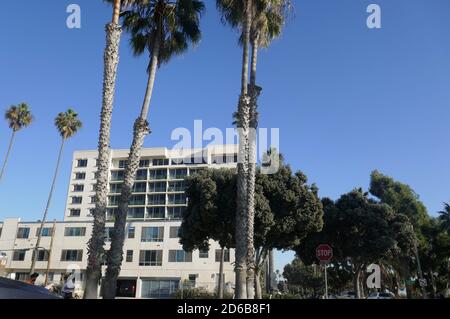 Santa Monica, California, USA 14th October 2020 A General view of atmosphere former Ocean Front Avenue, former homes of Grace Kelly, Warren Beatty, Cary Grant, Yvonne DeCarlo, Marelene Dietrich, Marion Davies, Charlie Chaplin and Mae West in Santa Monica, California, USA. Photo by Barry King/Alamy Stock Photo Stock Photo