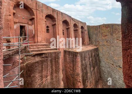 beta Gabriel Raphael, english House of the angels Gabriel and Raphael, is an underground rock-cut monolith Orthodox church located in Lalibela, Ethiop Stock Photo