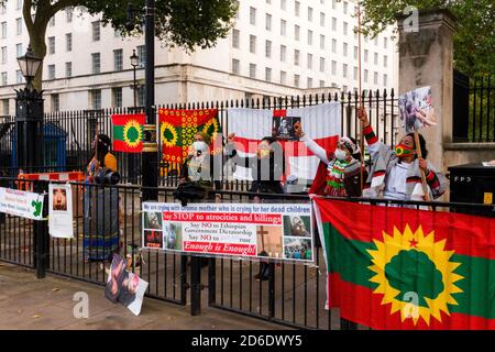 WOMEN PROTEST AGAINST ETHIOPIAN GOVERNMENT DICTATORSHIP, OPPOSITE DOWNING STREET, WESTMINSTER, LONDON, UK - 15th OCTOBER 2020 Stock Photo