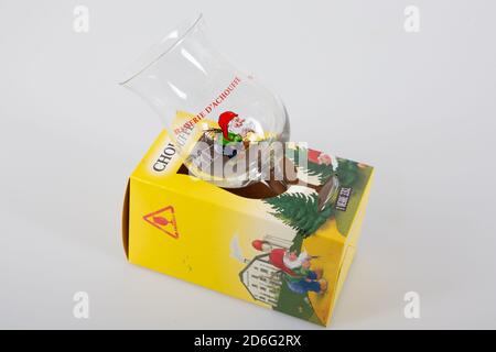 Bordeaux , Aquitaine / France - 10 10 2020 : La Chouffe glass in cardboard box of Belgium blonde beer Stock Photo