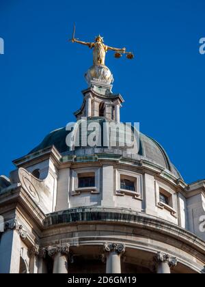 Scales of Justice of the Central Criminal Court fondly known as the Old Bailey London England, UK which dates from 1902 and is a popular travel destin Stock Photo