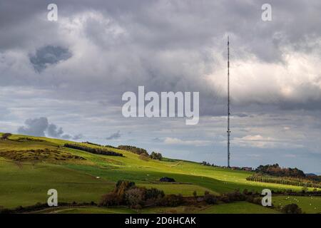 Moel-y-Parc transmitter mast, Clwydian Range, North Wales Stock Photo