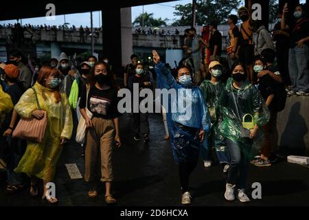 Thailand. 17th Oct, 2020. Pro-democracy protesters take part in a rally against the royalist elite and the military-backed government calling for political and monarchy reforms in Bangkok. (Photo by Vichan Poti/Pacific Press) Credit: Pacific Press Media Production Corp./Alamy Live News Stock Photo