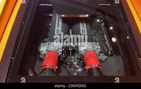 Lp560 Engine Bay Lamborghini LP560-4 Super Car engine room Stock Photo - Alamy