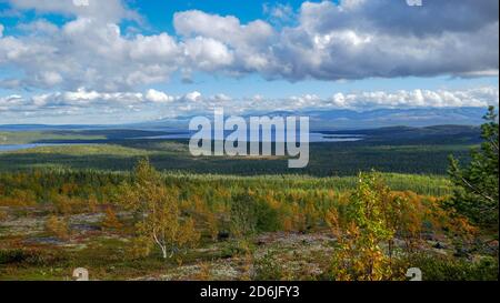 The stunning nature of the Russian north. Tundra, Murmansk region. Magnificent autumn in Monchegorsk Stock Photo