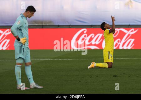 Madrid, Spain. 17th Oct, 2020. Cadiz's Anthony Lozano (R) celebrates scoring during a Spanish football league match between Real Madrid and Cadiz CF in Madrid, Spain, on Oct. 17, 2020. Credit: Edward F. Peters/Xinhua/Alamy Live News Stock Photo