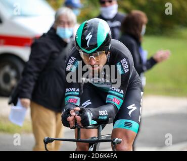 Valdobbiadene, Italy. 17th Oct, 2020. valdobbiadene, Italy, 17 Oct 2020, Peter Sagan (BORA Ã¢â‚¬' HANSGROHE) during Conegliano - Valdobbiadene - Cycling Tour of Italy - Credit: LM/Luca Tedeschi Credit: Luca Tedeschi/LPS/ZUMA Wire/Alamy Live News Stock Photo